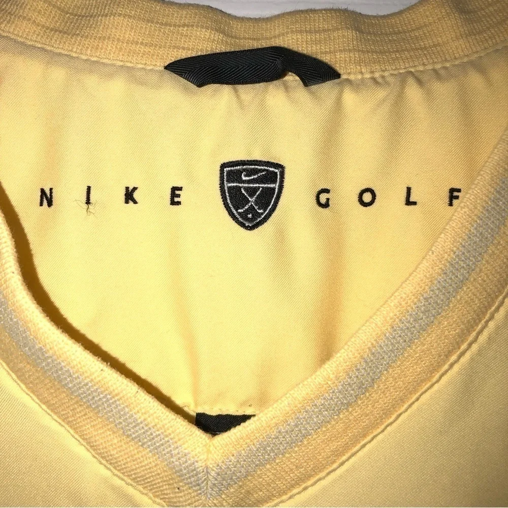 Nike Golf Mens Yellow Popover Windbreaker Style Top Size M Lined Zip Pockets
